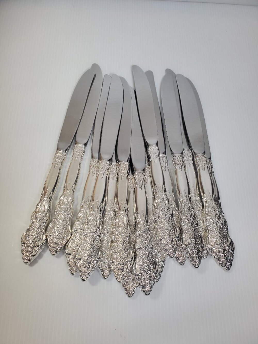 Rogers Renaissance Silver Plated Dinner Knives (set of 15)